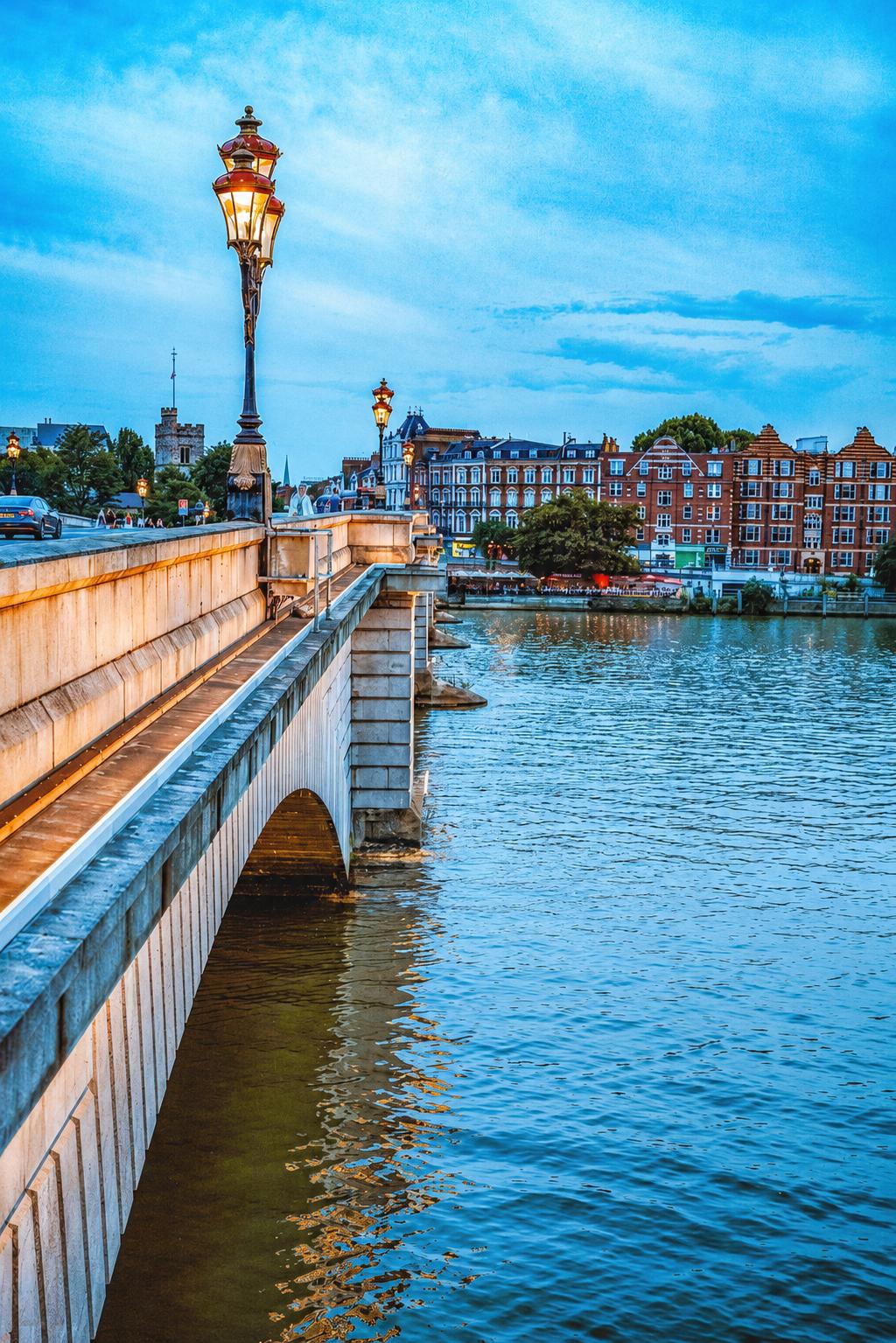 Putney Bridge at dusk